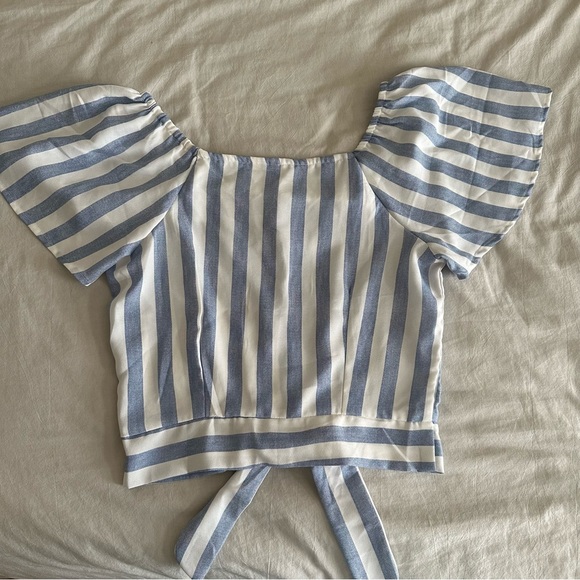 Striped Crop Top - Picture 2 of 2